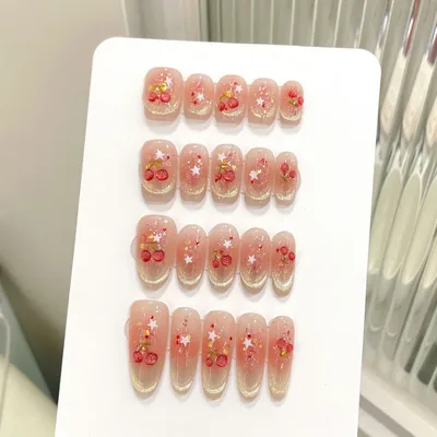 10pcs 여자를위한 손톱에 달콤한 체리 프레스 여자 반짝 이는 미소 고양이 눈 Y2k 스타 수제 가짜 손톱 부드러운 홍당무 거짓 손톱